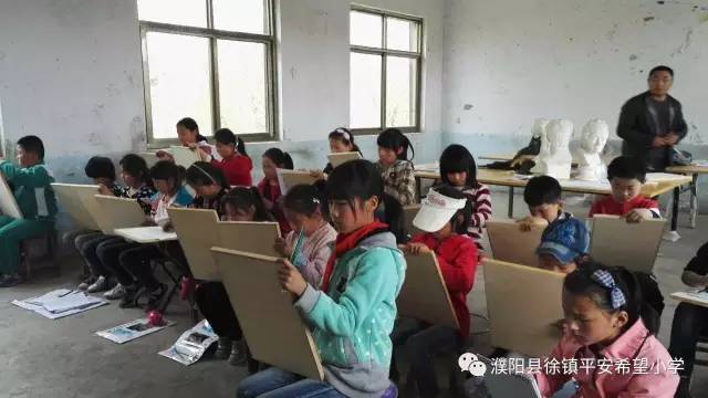 安多县小学最新新闻